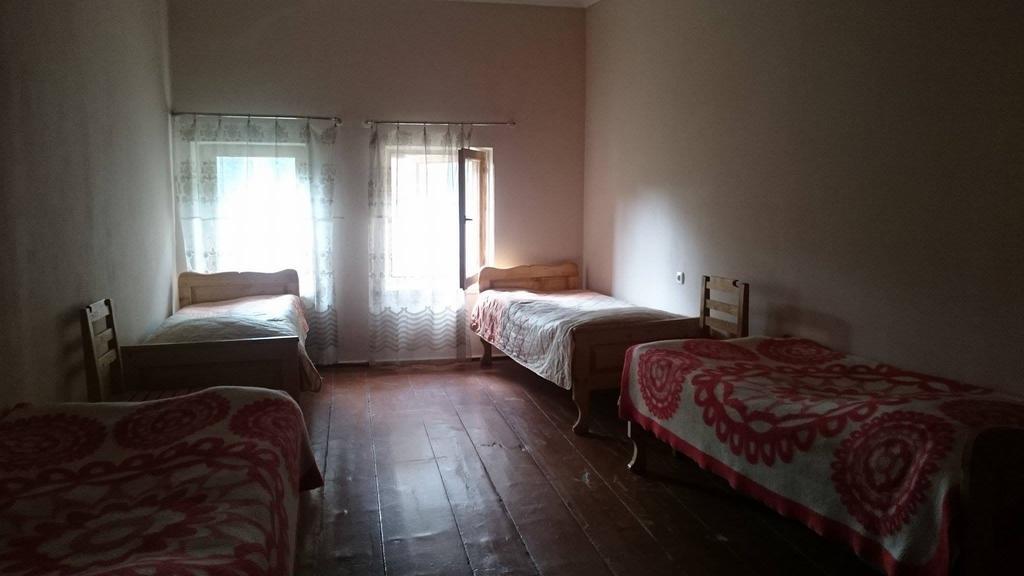 N&N Guest House Mestia Luaran gambar