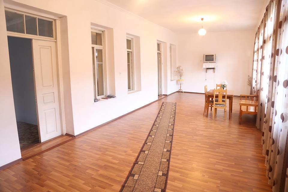 N&N Guest House Mestia Luaran gambar