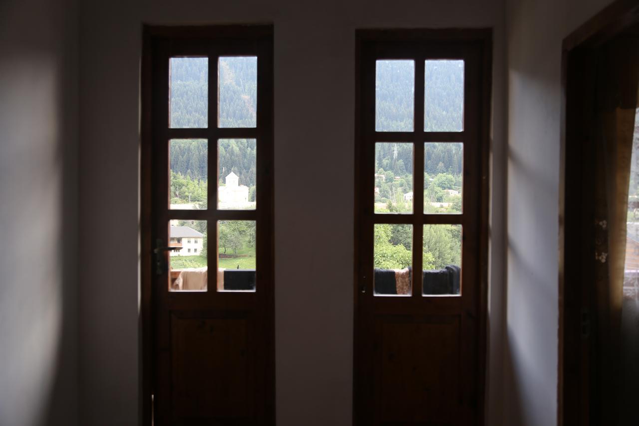 N&N Guest House Mestia Luaran gambar